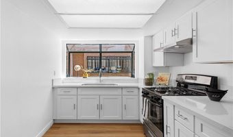 105 S Marguerita Ave A, Alhambra, CA 91801