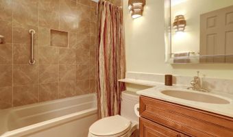 2540 S WALTER REED Dr #4, Arlington, VA 22206