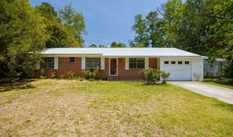 203 Magnolia Dr, Adel, GA 31620