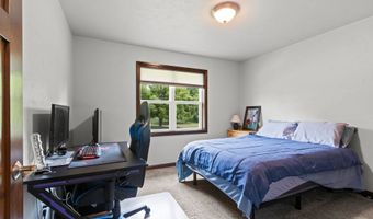 4410 W CAPITOL Dr, Appleton, WI 54913