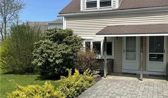 16 Dudley Ave 6, Newport, RI 02840