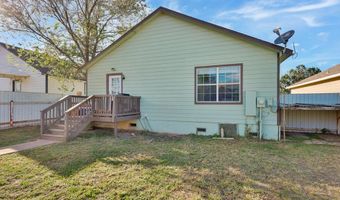 1006 W Del Rio St, Alpine, TX 79830