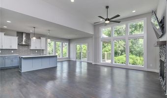 14500 Aurora Ln, Basehor, KS 66007