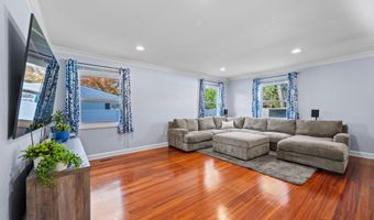 12324 KEMMERTON Ln, Bowie, MD 20715