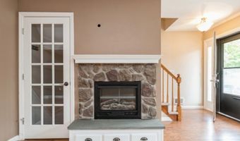 182 Dakota Dr, Andover, NJ 07848