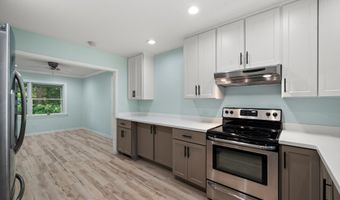 8721 WATERFORD Rd, Alexandria, VA 22308