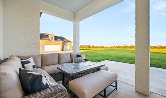3042 BAYOU FIELDS Dr, Alexandria, LA 71303