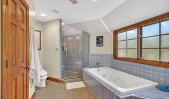 4837 1ST St S, Arlington, VA 22204