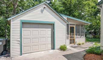 539 Brisbin St, Anoka, MN 55303