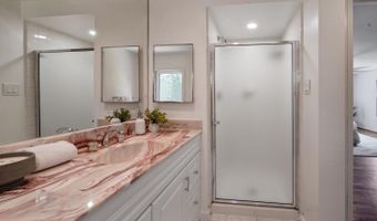 11124 HUNT CLUB Dr, Potomac, MD 20854