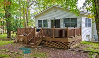 271 N SHORE Dr, Albrightsville, PA 18210