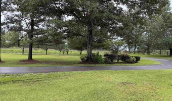 154 Perry Ln, Atmore, AL 36502