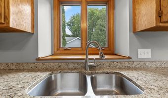 14366 Europa Ave, Apple Valley, MN 55124