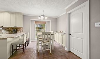 12420 Partridgewood Dr, Baker, LA 70714