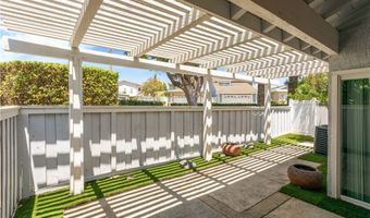 909 S S. Lake Summit Dr, Anaheim, CA 92807