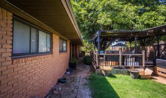 812 1st St, Abernathy, TX 79311