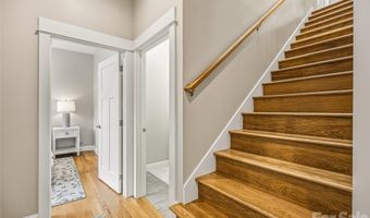 409 Kessler Pl, Asheville, NC 28804