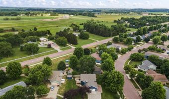 112 W River Oak Ct, Brandon, SD 57005