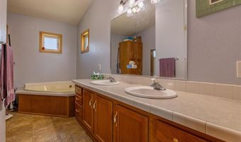 138 Pleasant View Dr, Cody, WY 82414