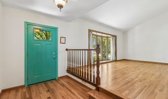 3051 N Huntington Dr, Arlington Heights, IL 60004