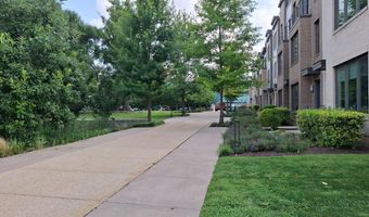 10374 JACOBSEN St, Bethesda, MD 20817