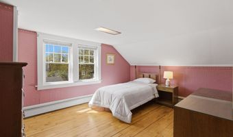 302 Prospect St, Bennington, VT 05201