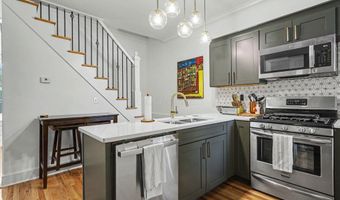 982 Highland St, Columbus, OH 43201