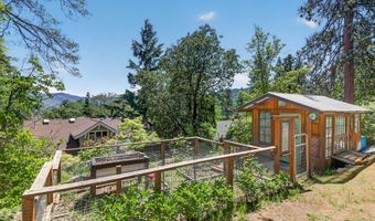 71 Scenic Dr, Ashland, OR 97520