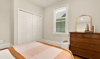 1231 FRANKLIN St NE, Washington, DC 20017