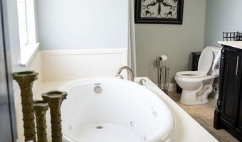 6816 Natchez St, Biloxi, MS 39532