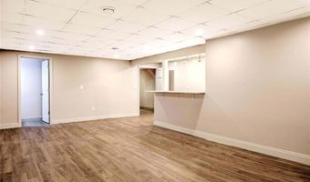 6 Grandstand Dr, Lincoln, RI 02865