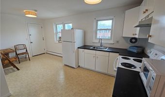 70 Carroll Ave 1004, Newport, RI 02840