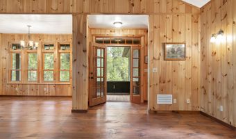 389 Castle Island Rd, Belgrade, ME 04917