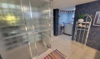 817 N Main St, Aberdeen, SD 57401