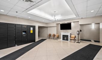 5911 EDSALL Rd 608, Alexandria, VA 22304