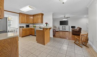 82 Drury Ln, Albertville, AL 35950