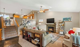 2869 Larkspur Ln, Fitchburg, WI 53711