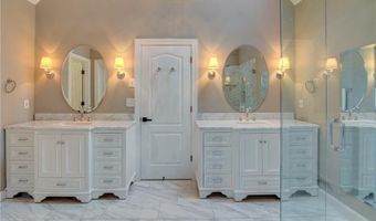 5196 Staverly Ln, Peachtree Corners, GA 30092