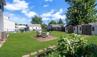 3 N Smith St N, Avenel, NJ 07001