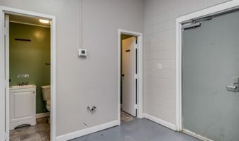 2643 Executive Pl, Biloxi, MS 39531