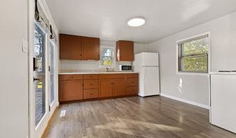 215 N 1st St, Aberdeen, SD 57401