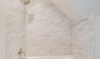 15240 Karen Rd, Biloxi, MS 39532