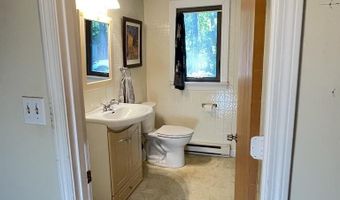 45 Seaview Ter, Belfast, ME 04915