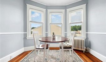 39 Ferncliff Ave, North Providence, RI 02911