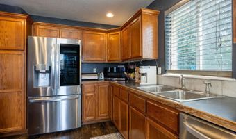 6521 Blue Springs Rd, Casper, WY 82604