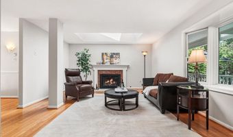 3843 30TH St N, Arlington, VA 22207