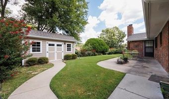 4700 Clearview Dr, Bartlesville, OK 74006
