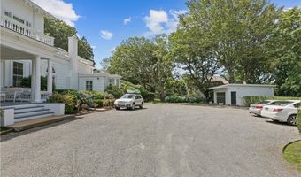 718 Bellevue Ave 5, Newport, RI 02840