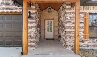 205 Lindsey Ave, Adair, OK 74330
