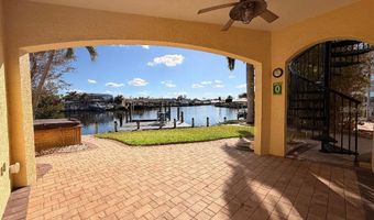 808 SYMPHONY ISLES Blvd, Apollo Beach, FL 33572